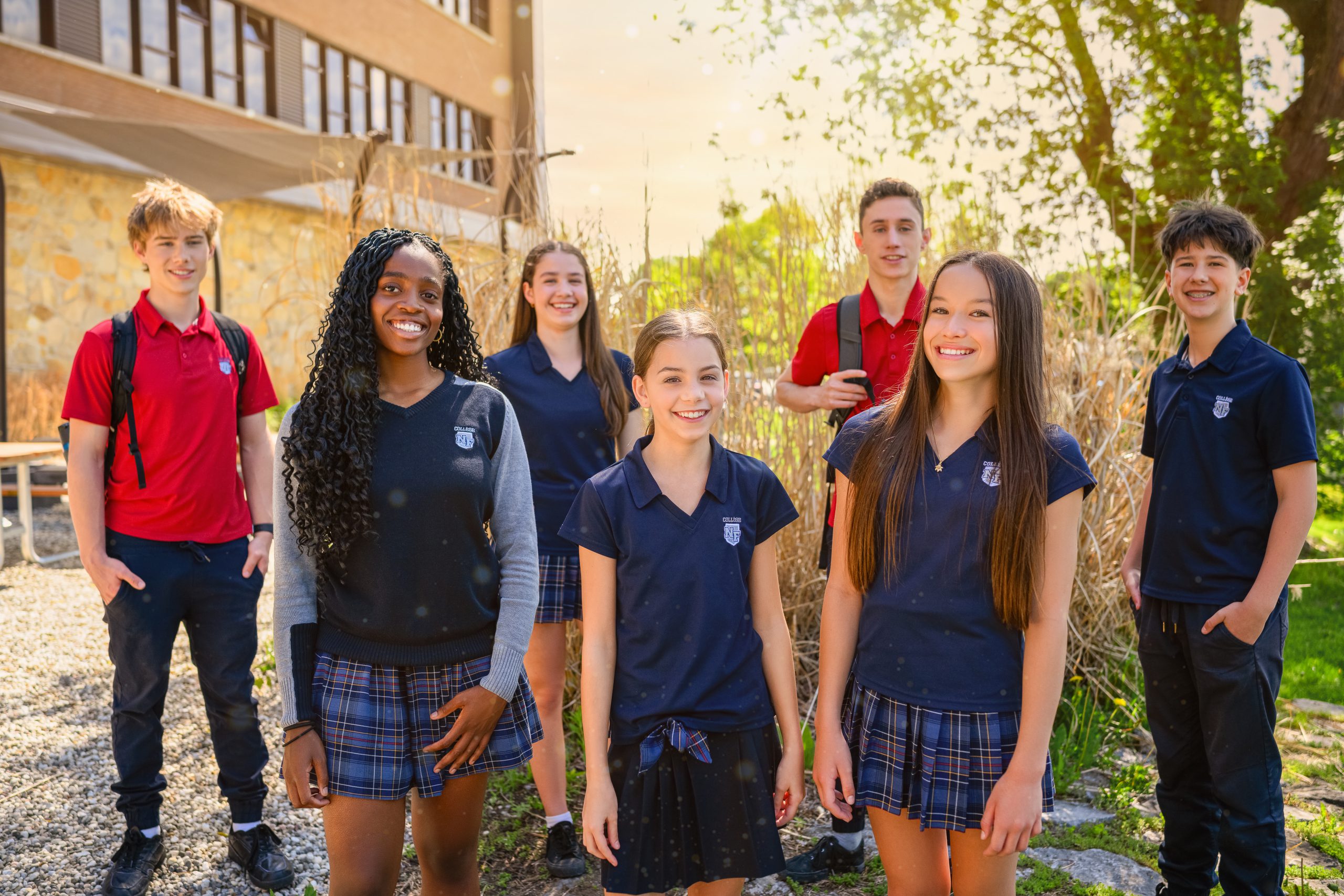 Groupe d’élèves du Collège NF sur le campus